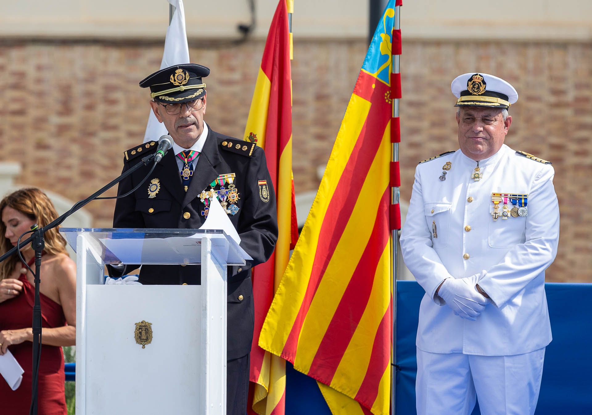La Policía Nacional celebra en Alicante el día de su patrón