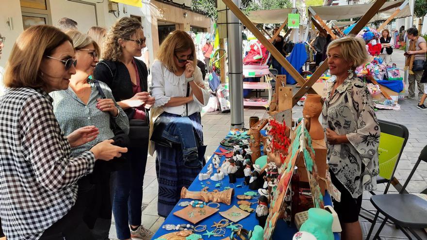 VÍDEO | Ambiente en la Feria de Stocks y el Tapaví de Santa Eulària