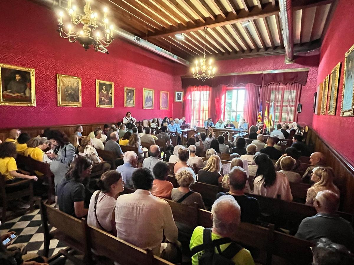 Imagen de archivo de un pleno en el Ayuntamiento de Llucmajor.
