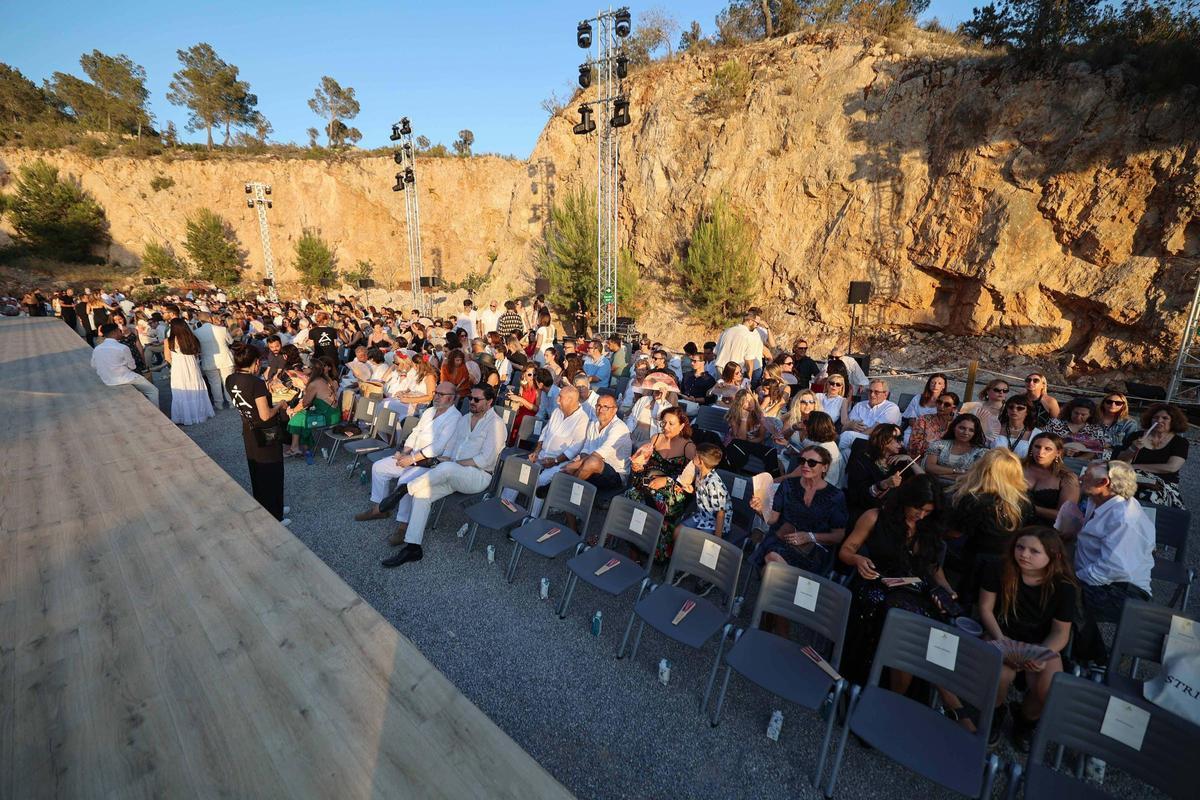 Pasarela Adlib 2025