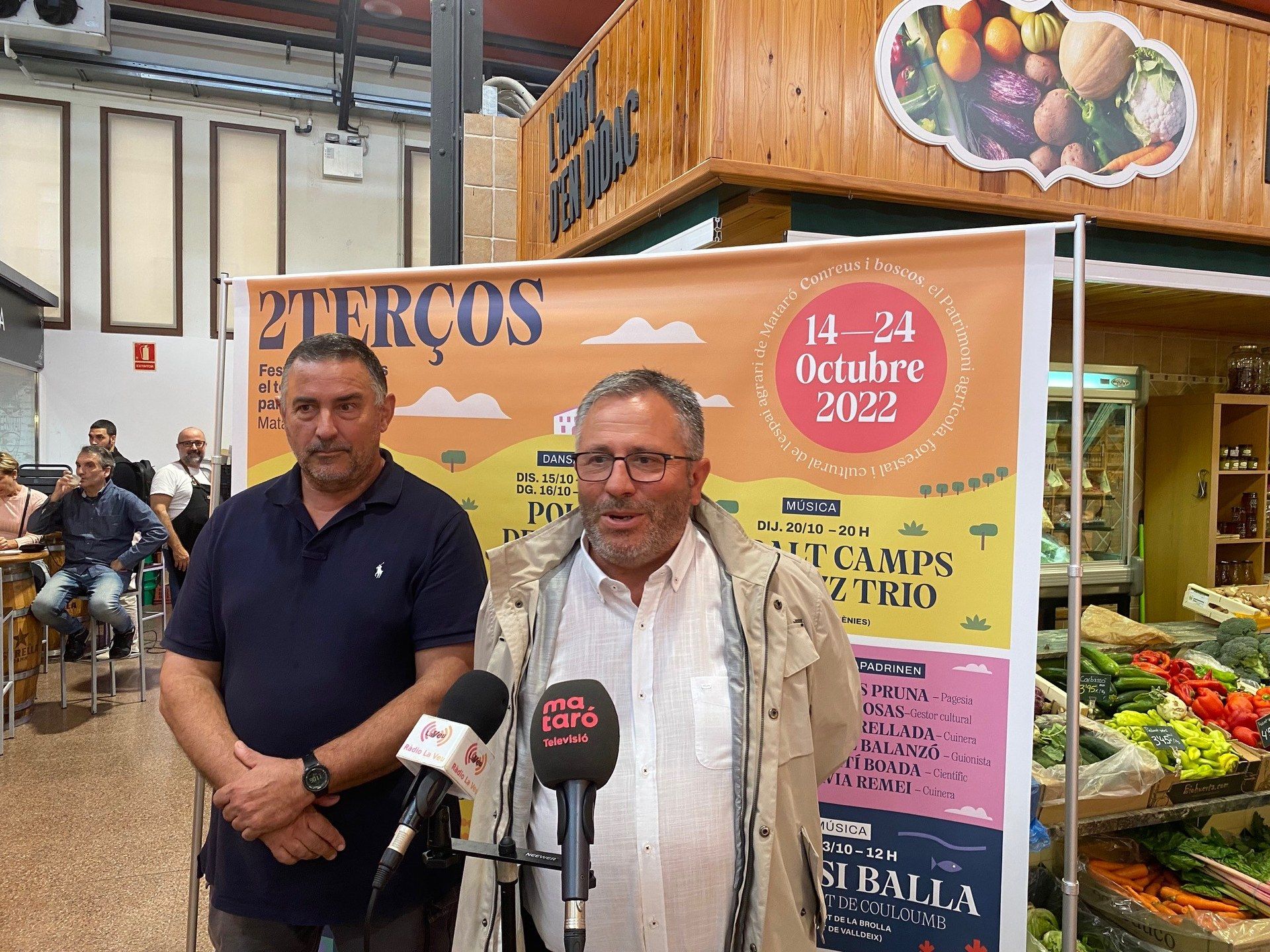 De izquierda a derecha, Jaume Pera, presidente de la Asociación Agraria Cinc Sénies-Mata-Valldeix y José Antonio Ricis, regidor de Espacio Agrario y Forestal de Mataró