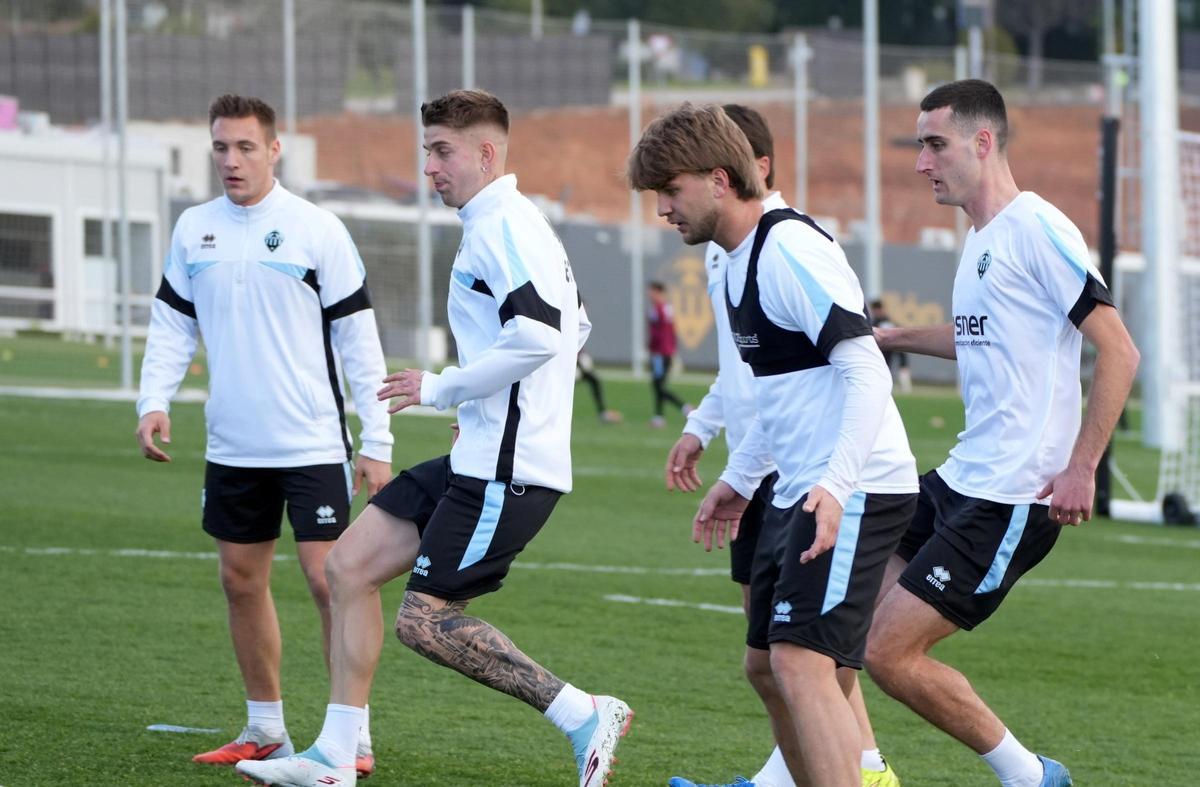 Willmann, Raúl Sánchez, De Nipoti y Álvaro García, en un entrenamiento del CD Castellón.