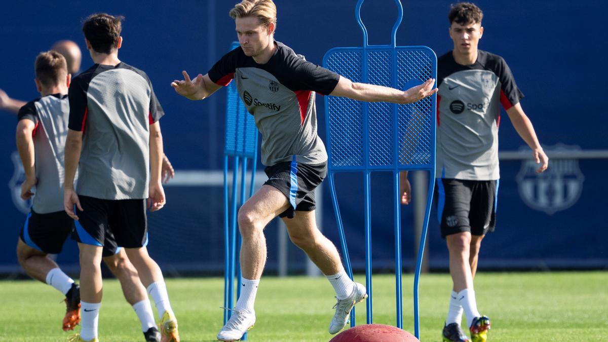 De Jong, en el entrenamiento de este martes.