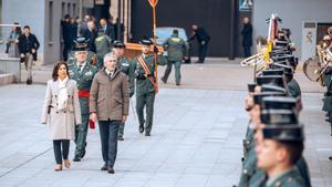 La ministra de Defensa, Margarita Robles, y el ministro de Interior, Fernando Grande-Marlaska, en la toma de posesión del nuevo DAO de la Guardia Civil, Manuel Llamas