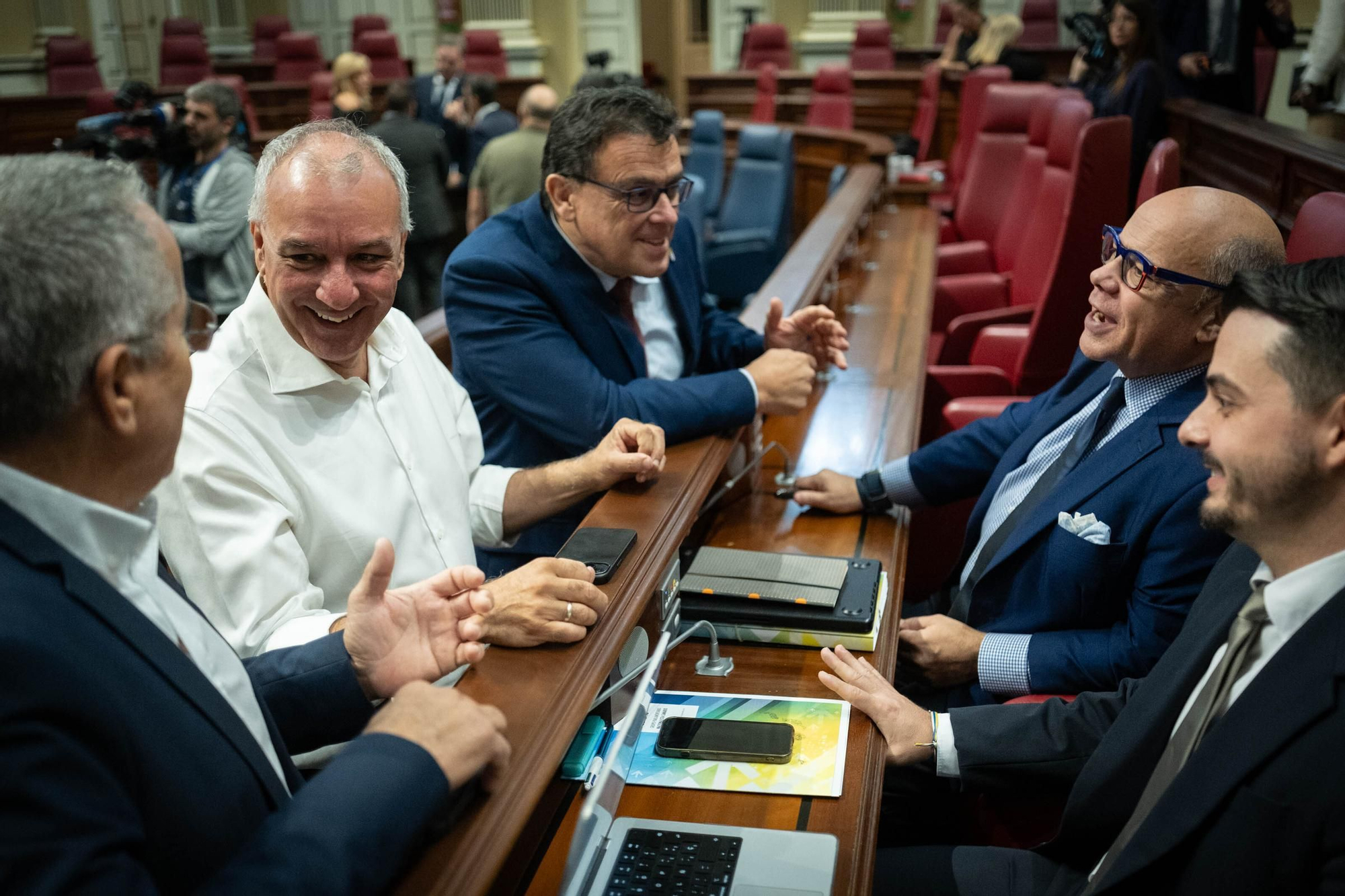 Pleno del Parlamento de Canarias