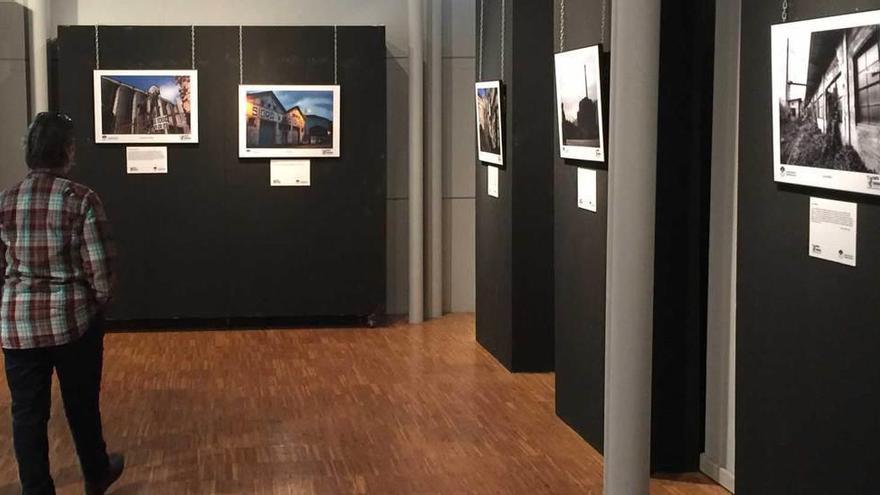 La exposición fotográfica &quot;Ruinas industriales&quot; en Cangas de Onís.