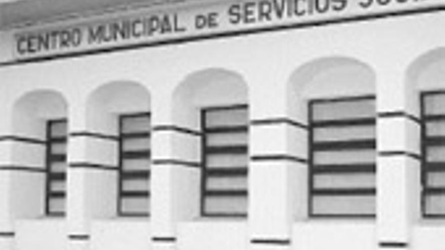 Servicios Sociales atiende al año a un centenar de transeúntes