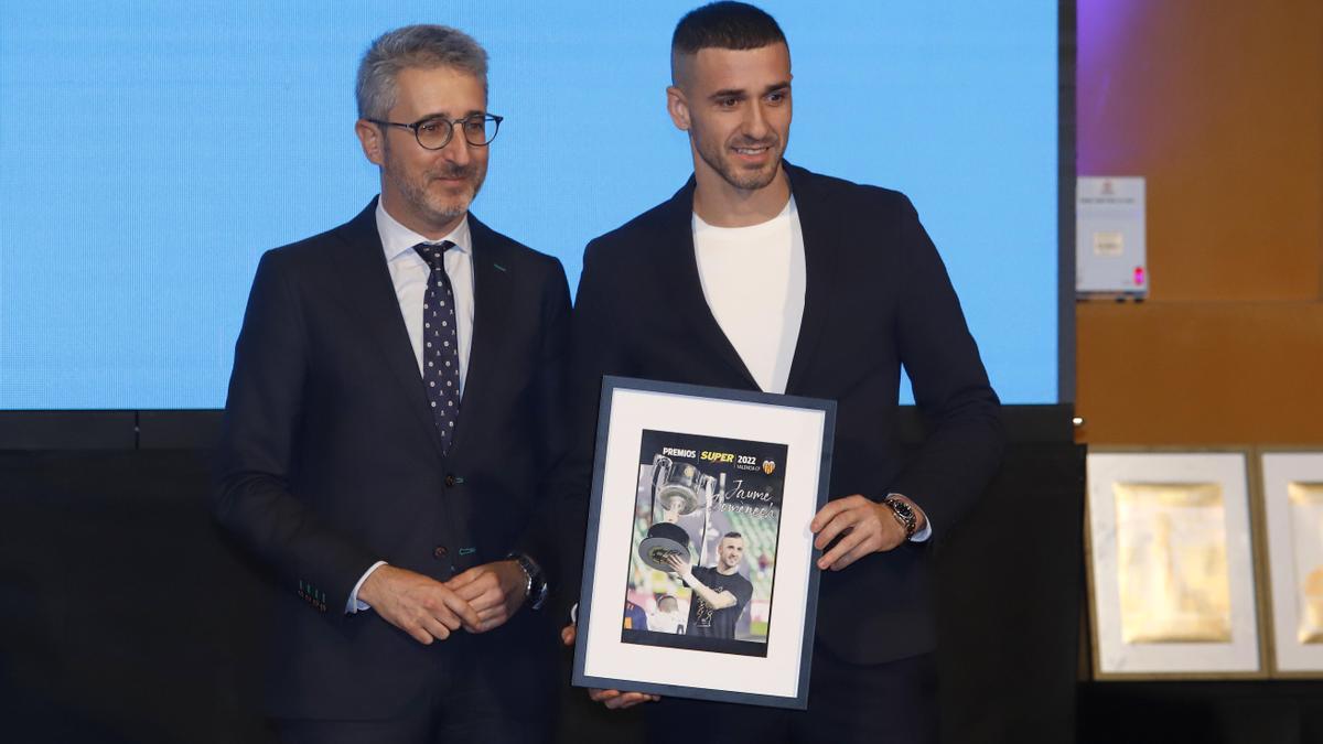 Premio Valencia CF: Jaume Doménech. Entrega: Arcadi España