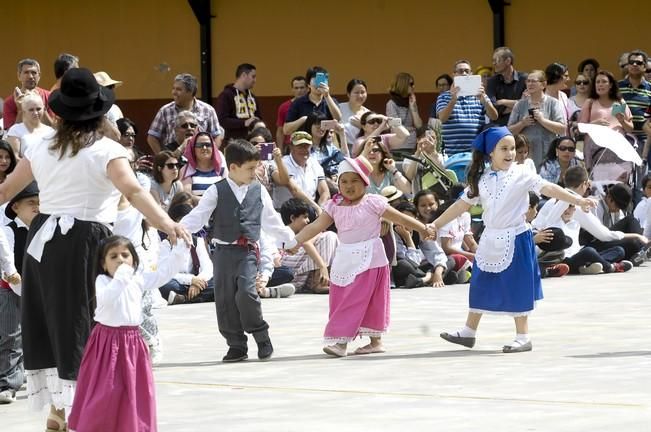 FIESTA DIA DE CANARIAS EN EL COLEGIO AGUADULCE