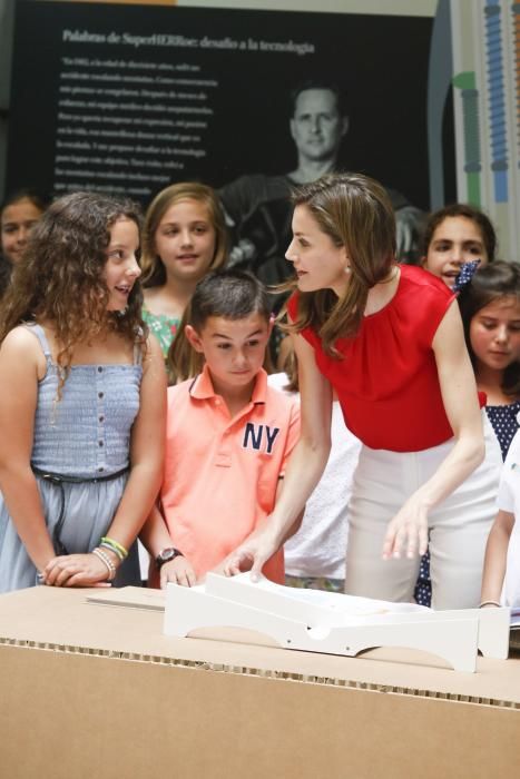 Visita de la Reina Letizia al colegio Quirinal