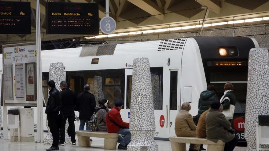 La huelga de metro y tranvía queda desconvocada hasta el 3 de enero