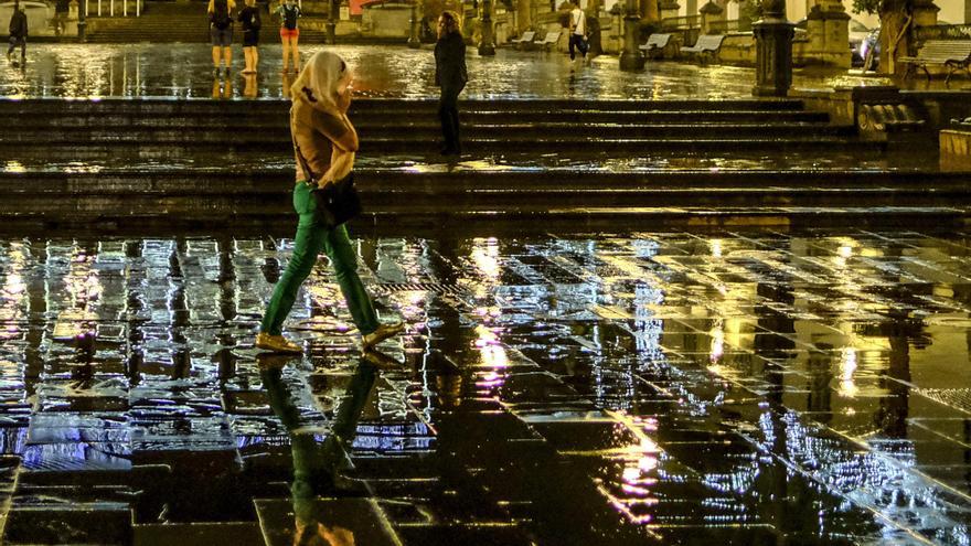 El Estatuto de los Trabajadores responde a la pregunta que se hacen hoy todos los trabajadores canarios: ¿Tengo que ir a trabajar si hay alerta por la borrasca Claudia?