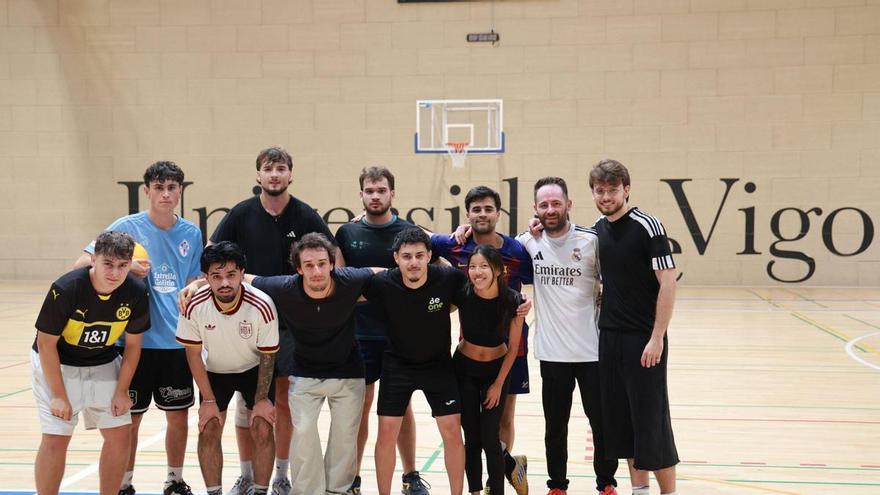 El verano deja sin campo al fútbol aficionado de Vigo
