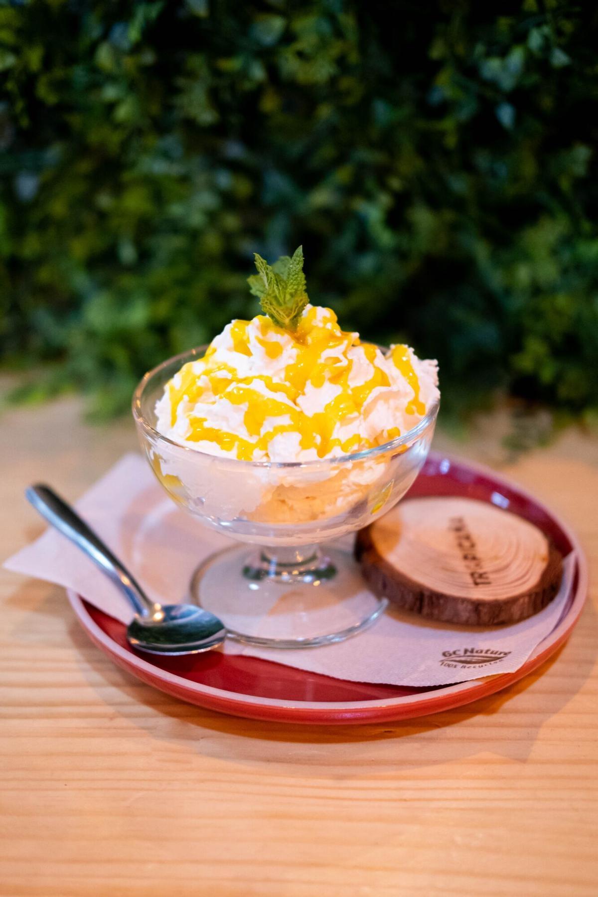 La mousse de maracuyá del Tropicaña, en Os Mallos.