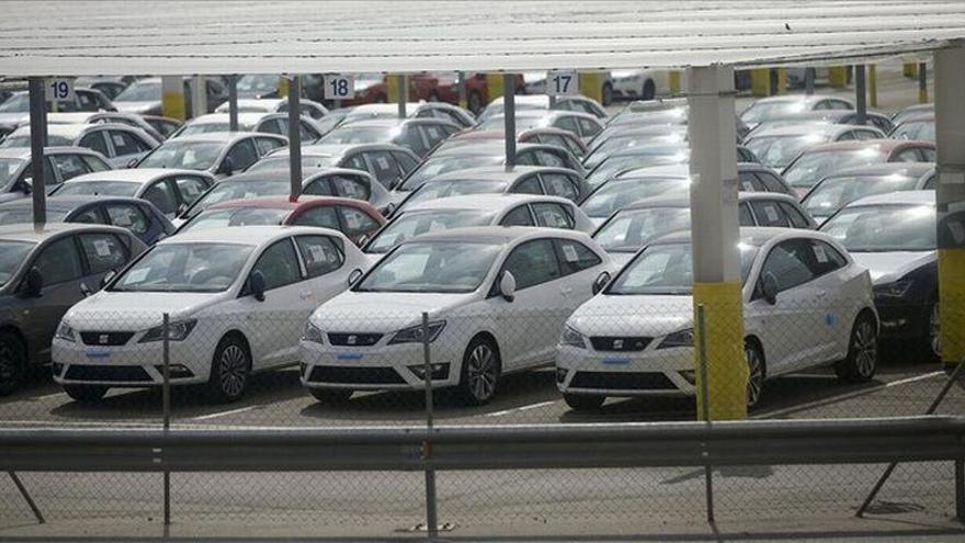 Fallece un trabajador en las instalaciones de Seat en Martorell al caer de una segadora