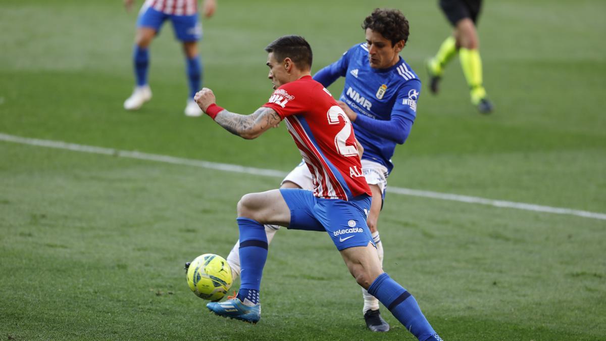 En imágenes: el derbi entre el Sporting y el Real Oviedo