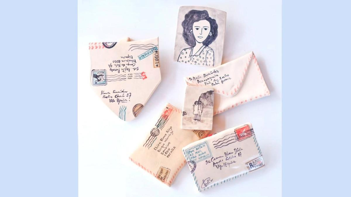 Piezas de la exposición «Ti e eu: entre ríos», de HeyJuddy en Évame Oroza.