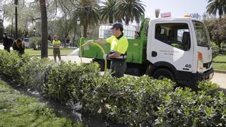 Los jardineros reclaman seguir regando para salvar las zonas verdes públicas y privadas