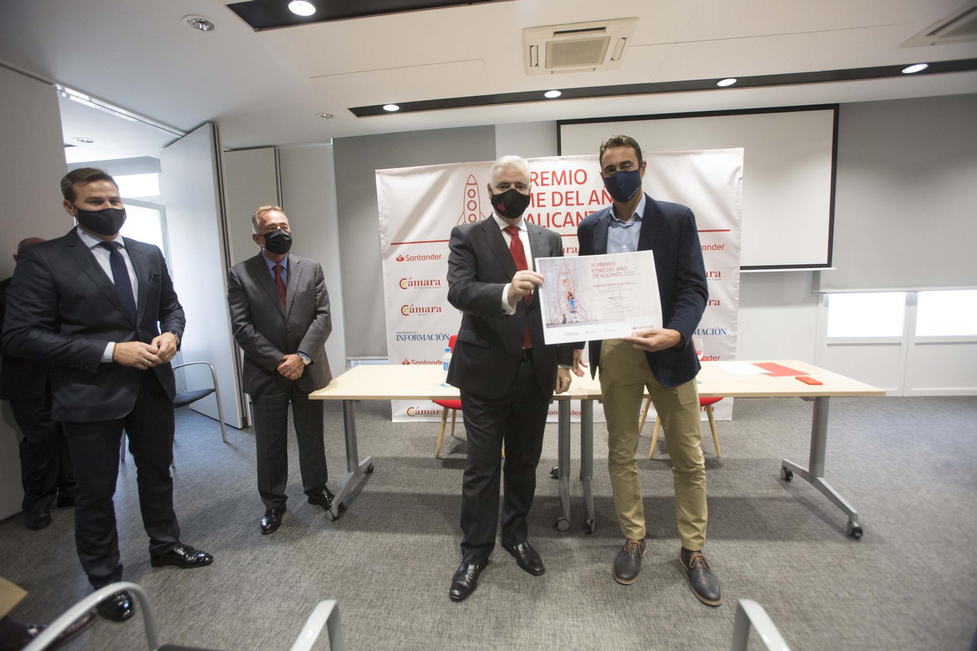 La Cámara y el Santander premian a FacePHI como mejor PYME del año 2020