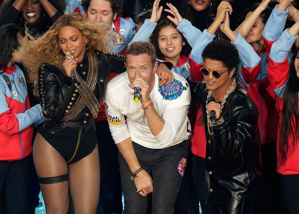Bruno Mars, Chris Martin y Beyoncé la Super Bowl