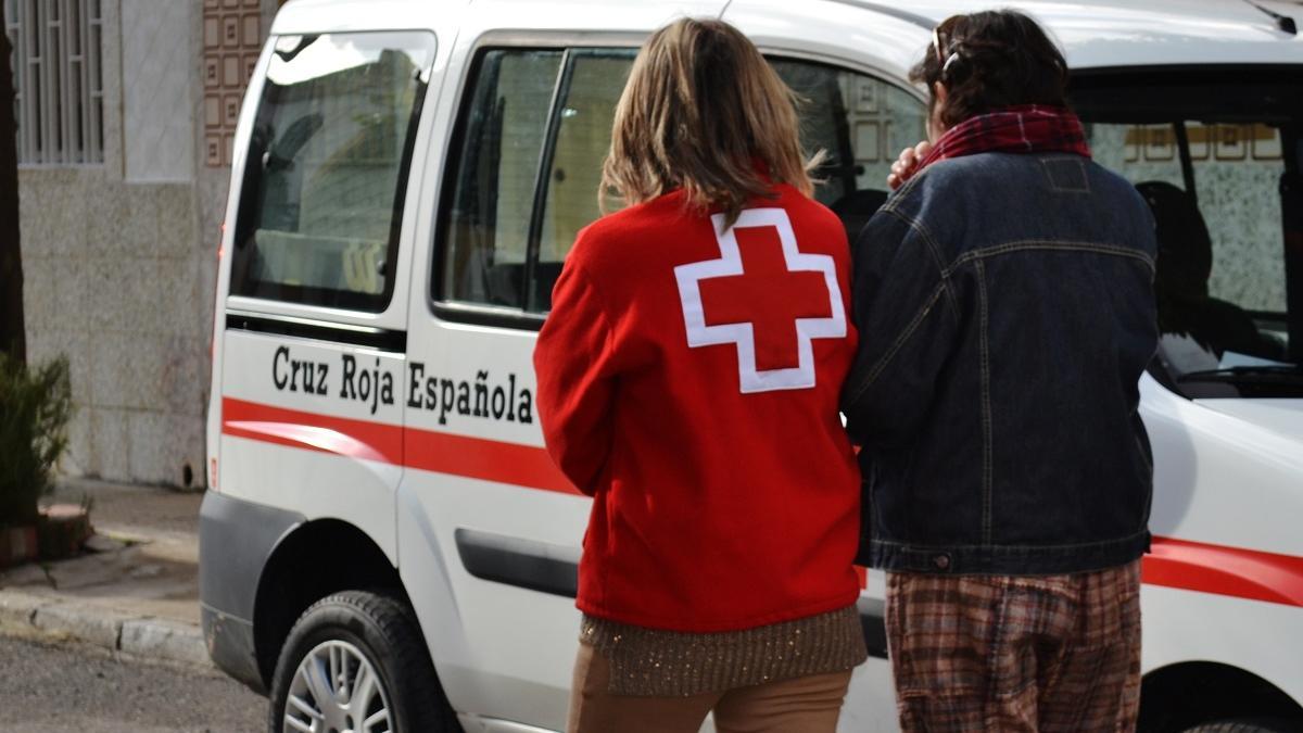 Una veintena de personas con VIH reciben el apoyo de Cruz Roja en Córdoba.