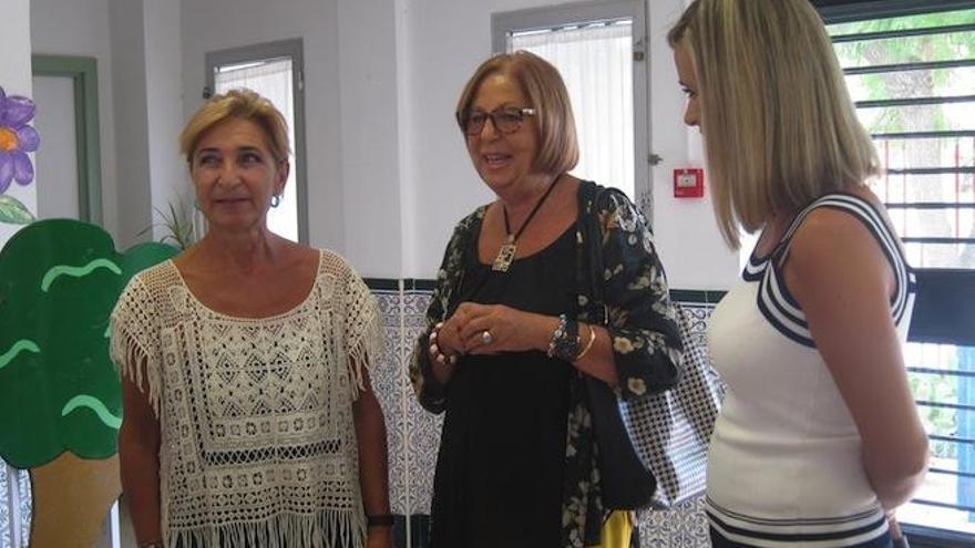 La consejera de Educación, Adelaida de la Calle, visitando hoy un centro infantil en Málaga.