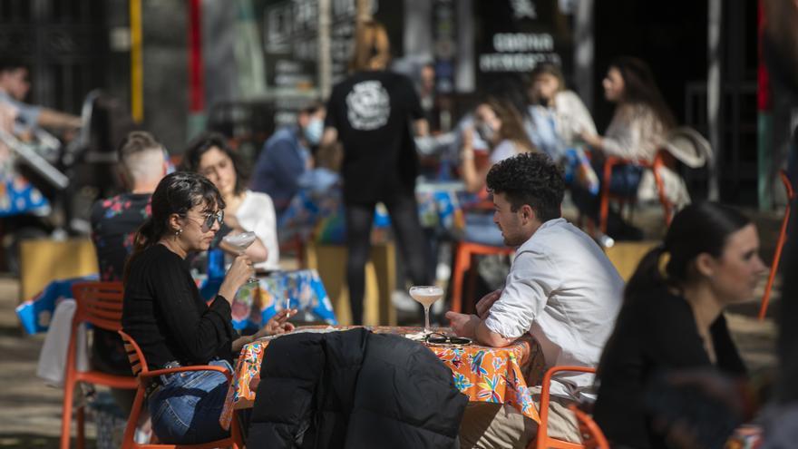 Impulsa alerta de que los desequilibrios laborales son el principal riesgo para las islas