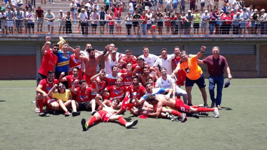 La Gomera vuelve a tener fútbol de Preferente y lo hace con el Santos Reyes de Valle Gran Rey, tras lograr el ascenso en Ofra.