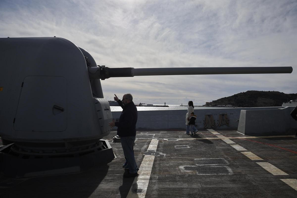 Las fotos de la fragata Álvaro de Bázan durante su visita a Cartagena
