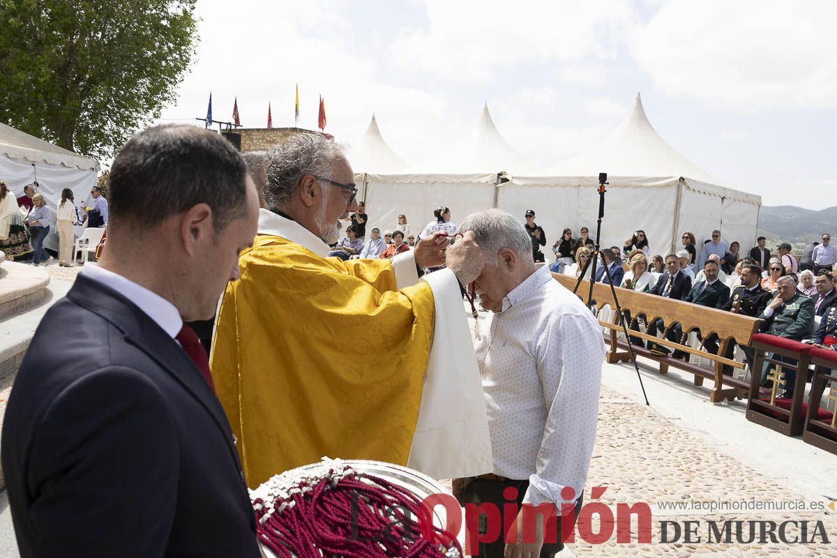 Fiestas de Caravaca | Imposición de cruces a los nuevos hermanos cofrades de la Vera Cruz