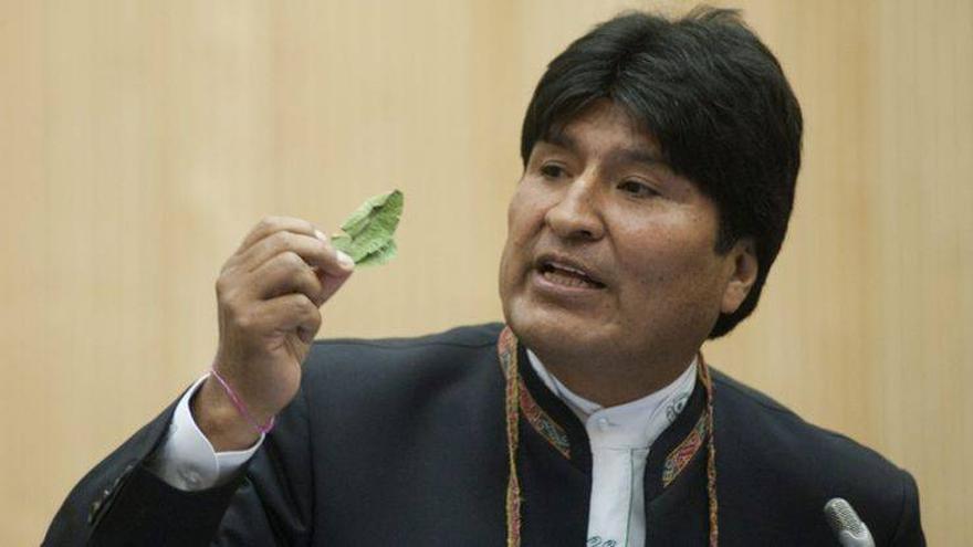 Bolivia sale en defensa de la coca