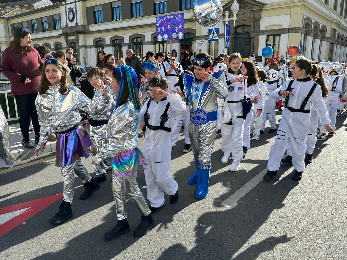 En imágenes: el creativo desfile de carnaval de los colegios de Luarca