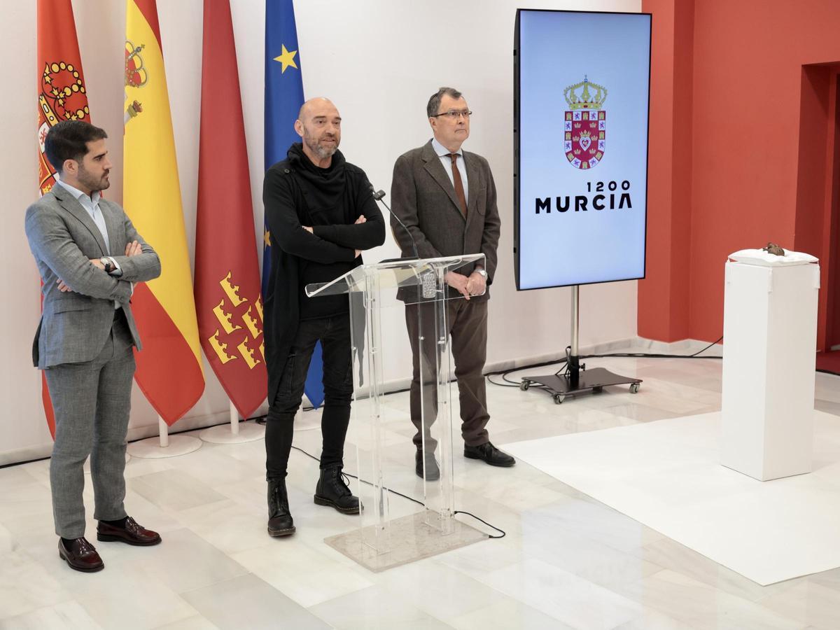 Diego Avilés, Lidó Rico y José Ballesta durante la rueda de prensa.
