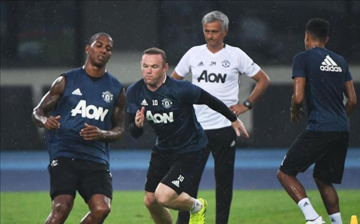 Mourinho hizo entrenar a sus jugadores a las seis de la mañana