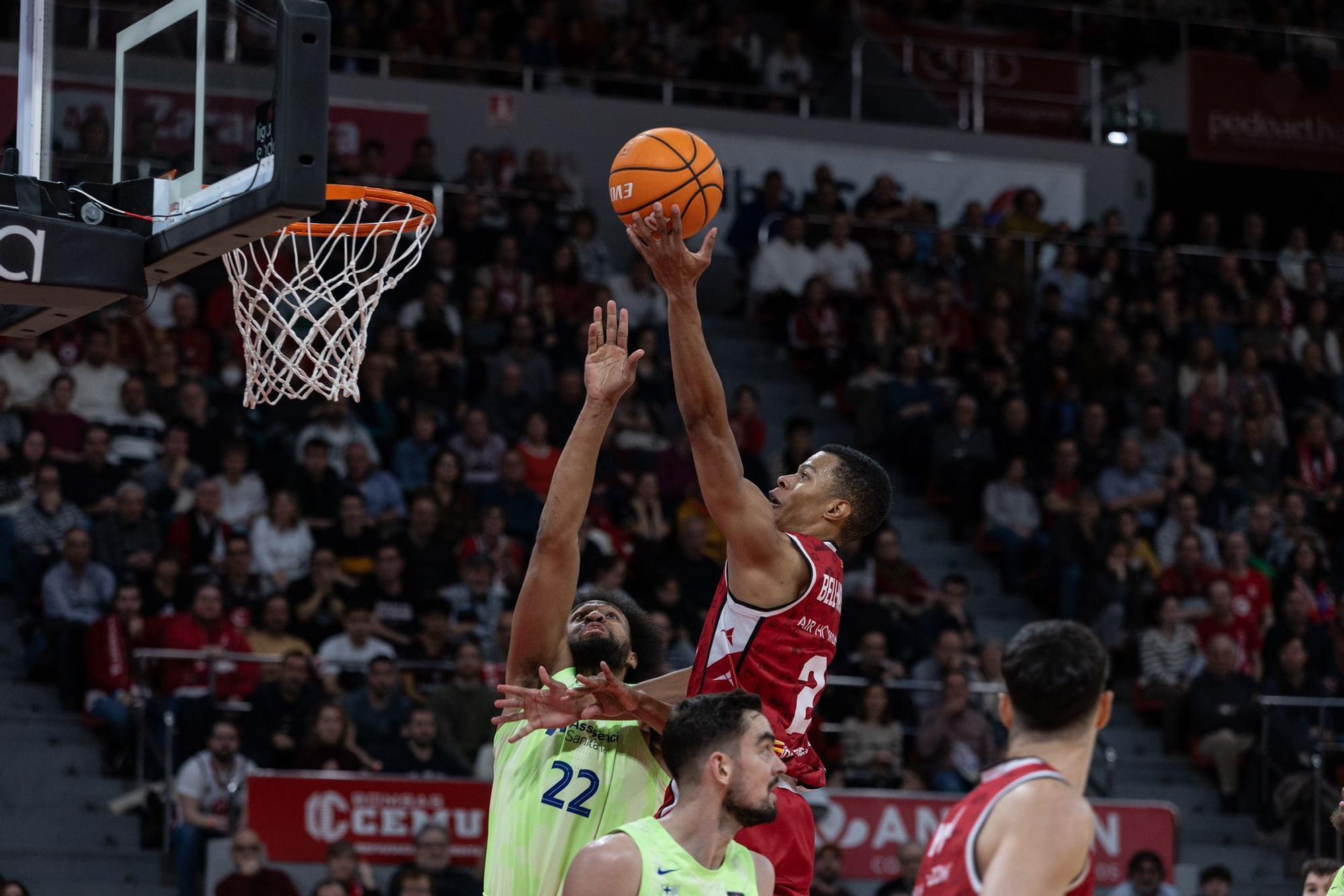 Así ha sido el partido entre el Casademont Zaragoza y el Barcelona