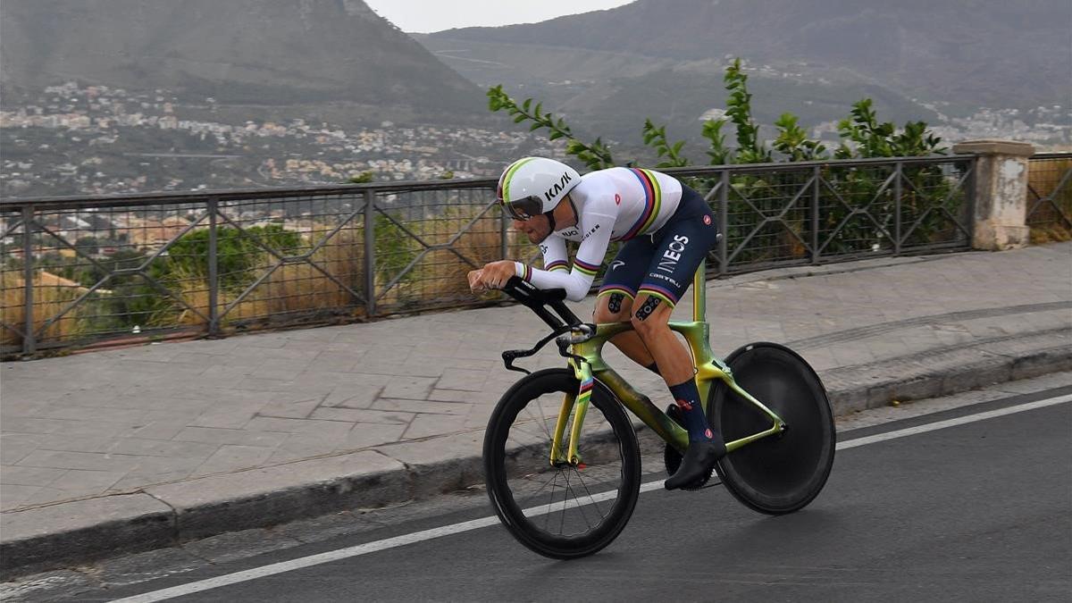 segea55240716 italy s filippo ganna competes during the opening stage of t201003174420