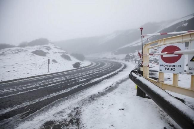 Nieve en el Teide, marzo 2016