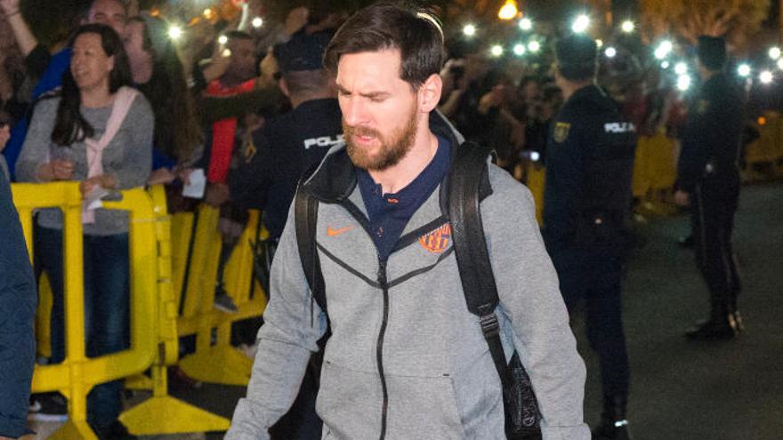 Leo Messi, anoche, a su llegada al Hotel Santa Catalina.