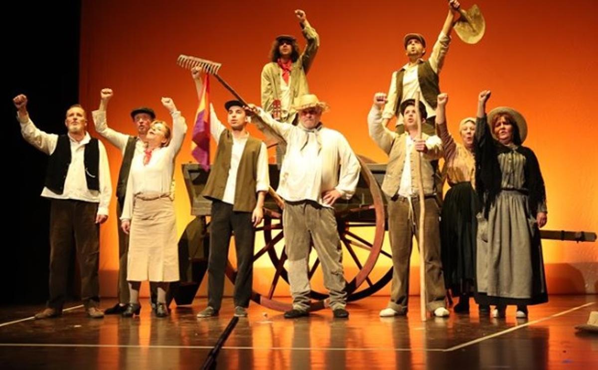 Puesta en escena de la obra de Víctor Chamorro.