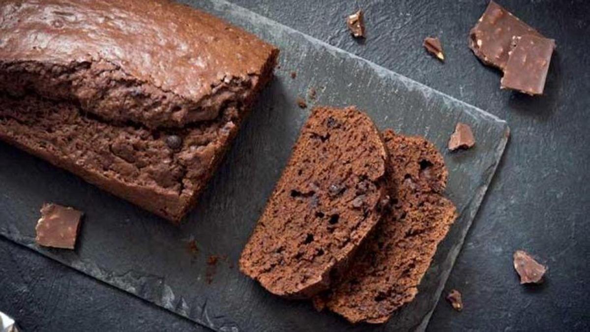 Convierte una manzana en un bizcocho de chocolate en solo tres minutos