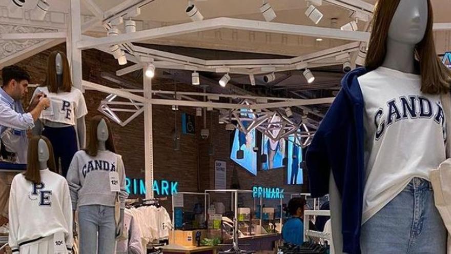 PRIMARK PAULA ECHEVARRÍA | Paula Echevarría saca una sudadera con Primark  dedicada a Candás