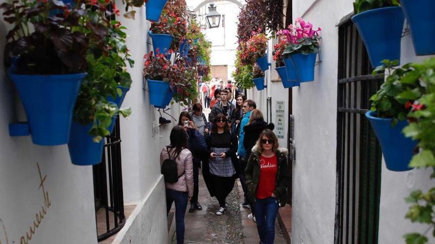 Los turistas alojados en establecimientos hoteleros siguen cayendo en Córdoba