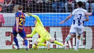 FC Barcelona - Levante UD | El gol de Frenkie De Jong