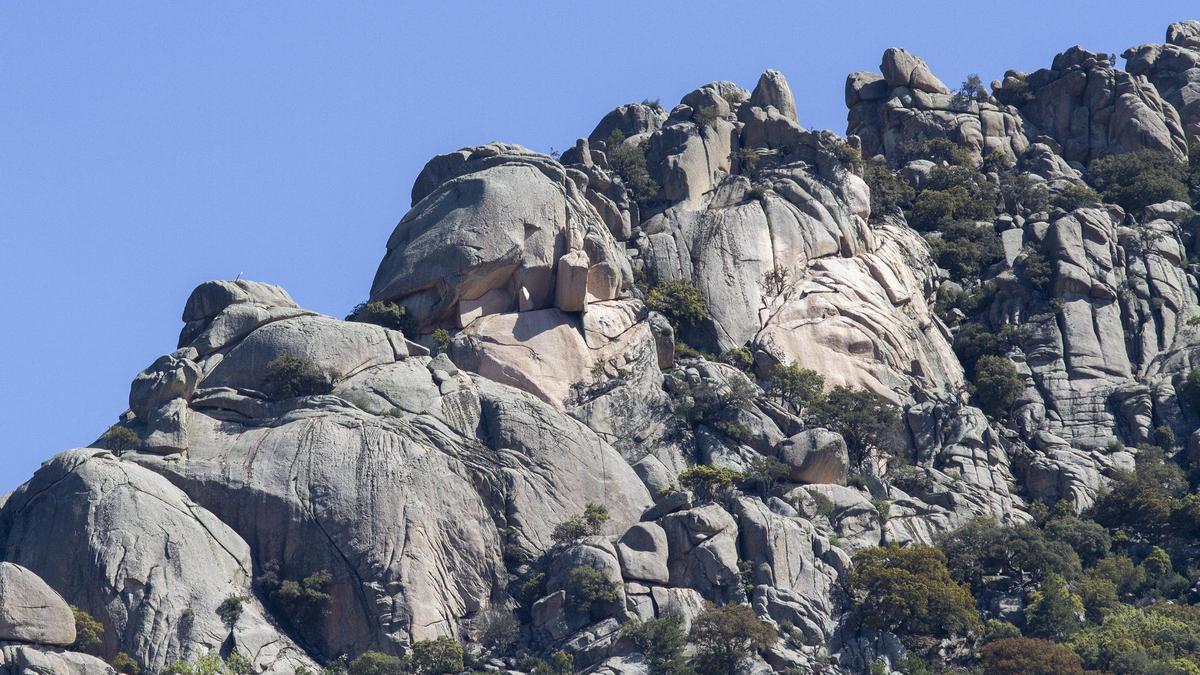 Desde la Ermita de Peña Sacra, te toparás con increíbles vistas de La Pedriza