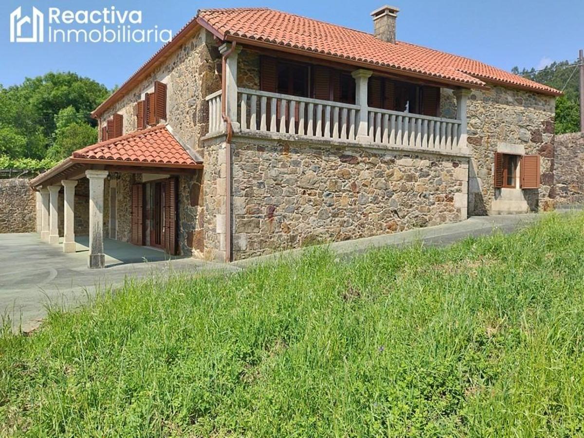 Casa en Marrozos, Santiago de Compostela