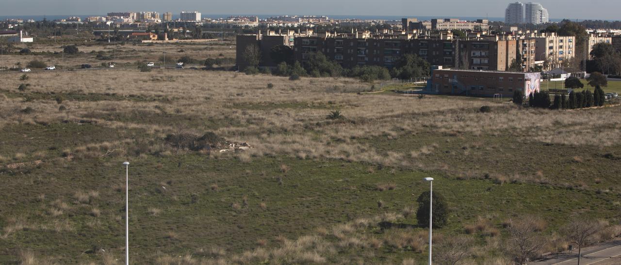 Terrenos que ya se pueden urbanizar entre el Barrio de Baladre y L'Epicentre.