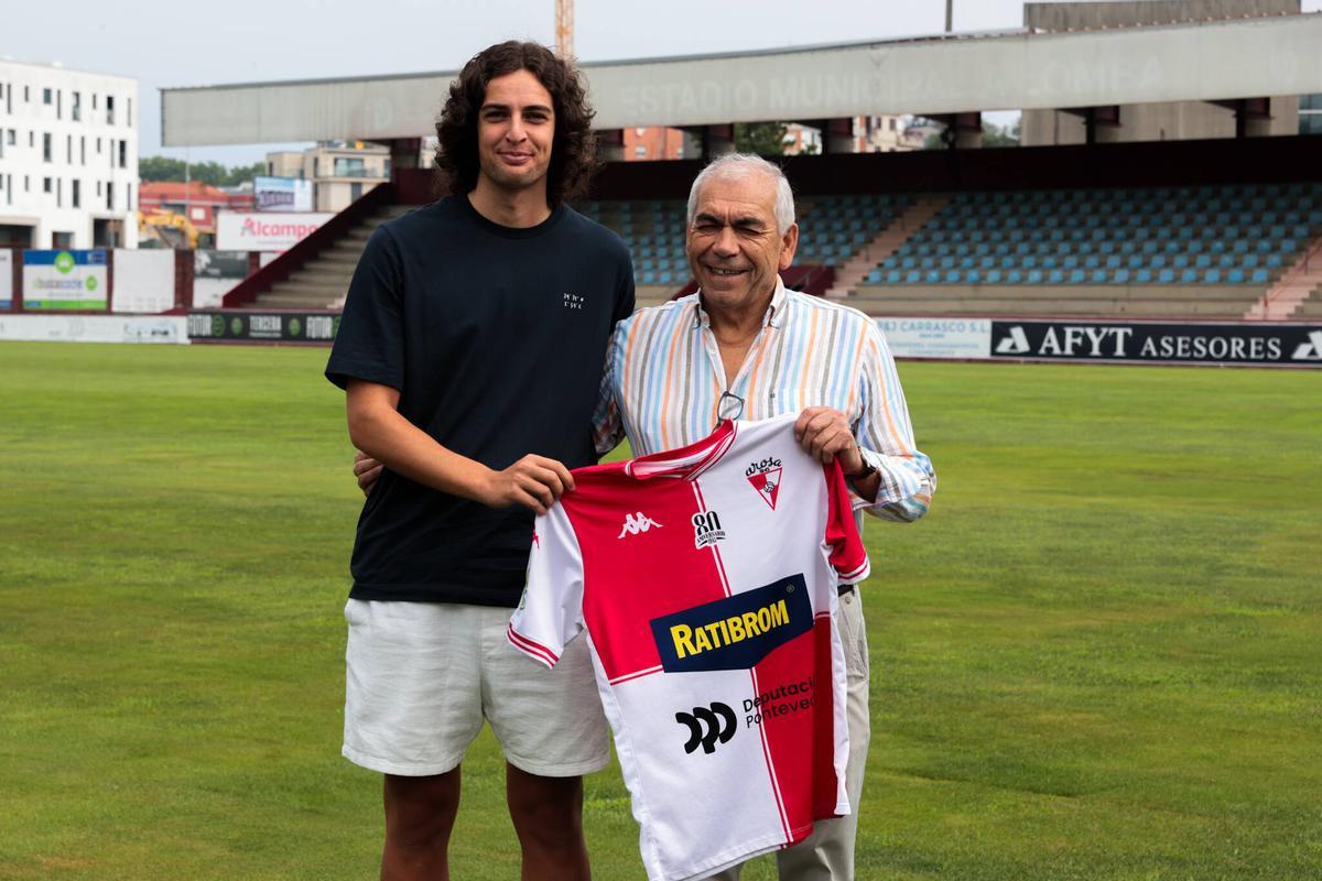 El presidente Manuel Abalo presentó la nueva incorporación.