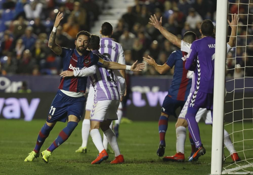 Levante UD - Real Valladolid, en imágenes