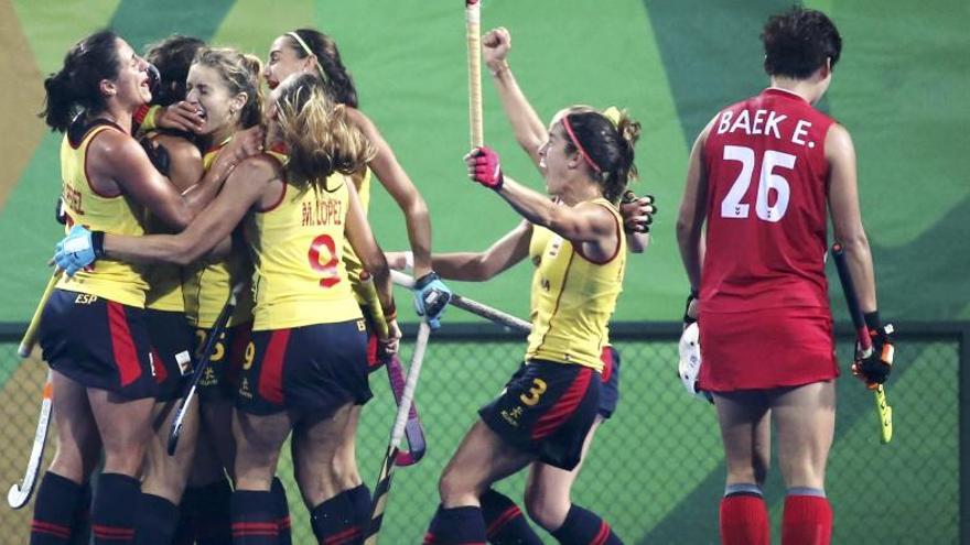 España vence a Corea en hockey.