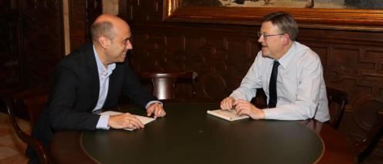 El alcalde Gabriel Echávarri y el presidente Ximo Puig el pasado lunes en Valencia.